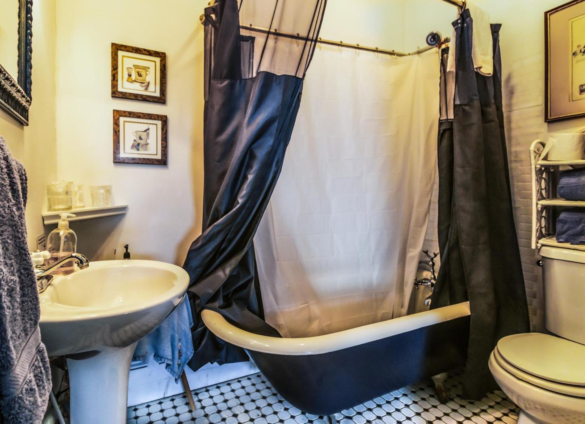 Toccoa Simmons-Bond Inn Bed & Breakfast الغرفة الصورة