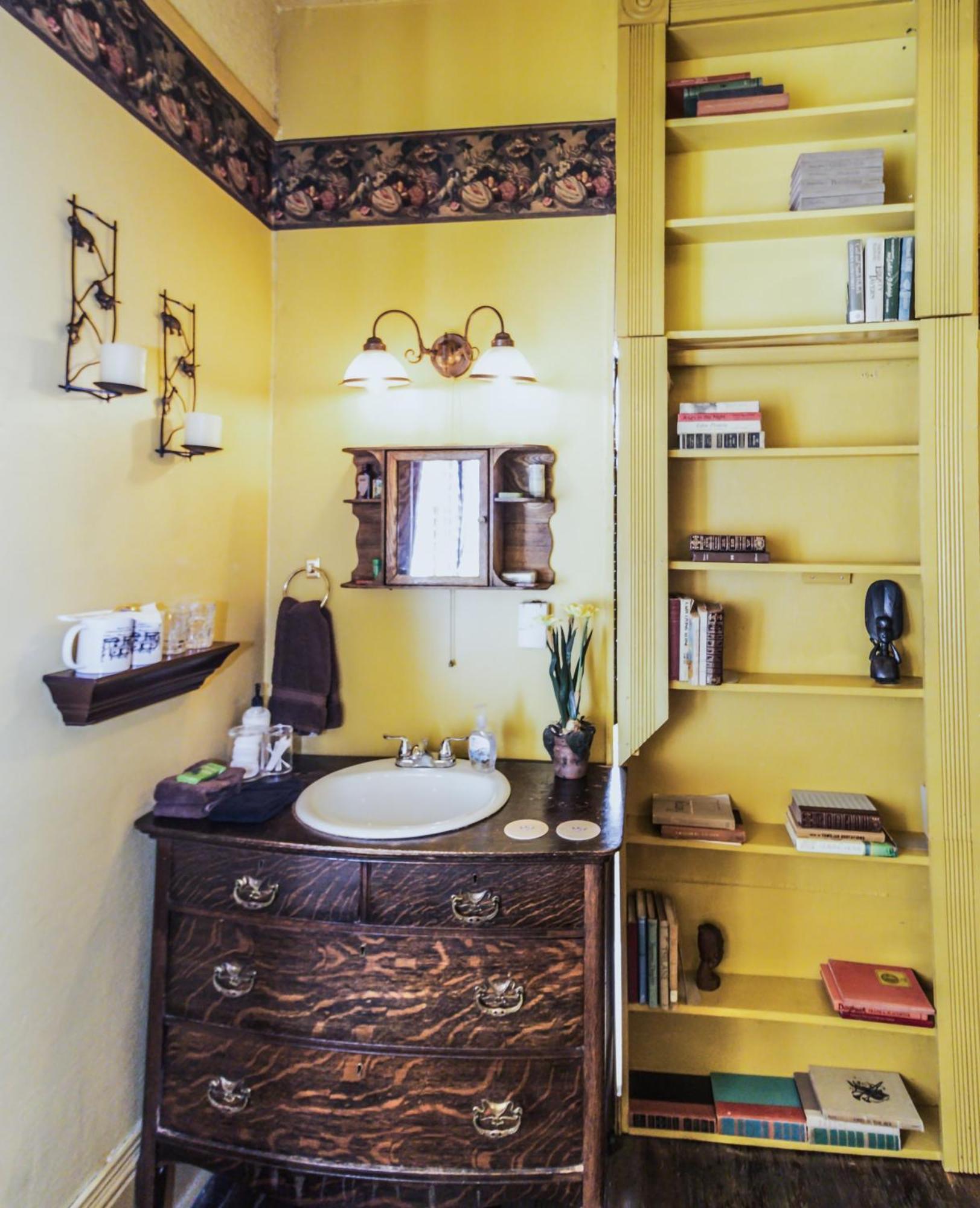 Toccoa Simmons-Bond Inn Bed & Breakfast الغرفة الصورة