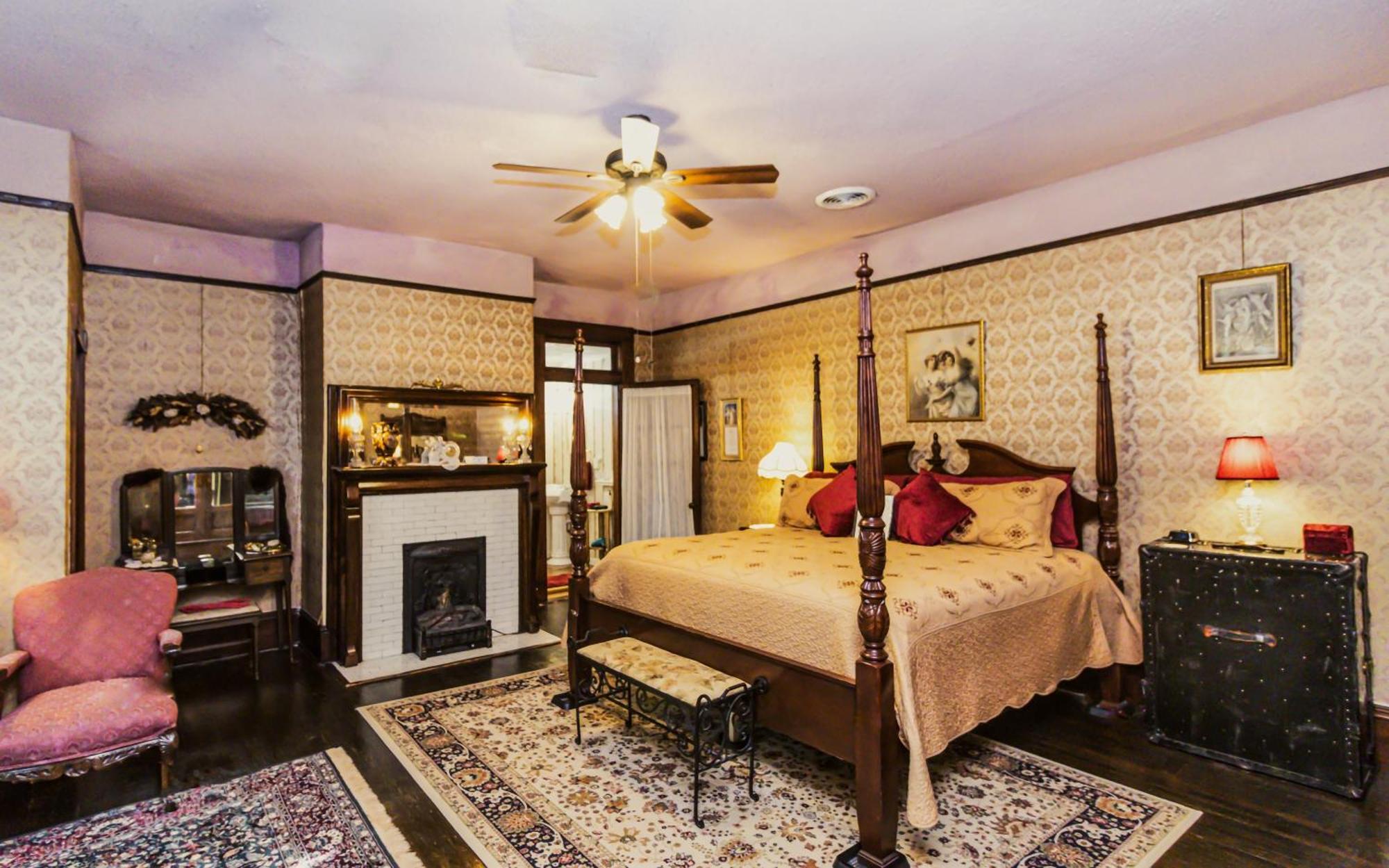 Toccoa Simmons-Bond Inn Bed & Breakfast المظهر الخارجي الصورة