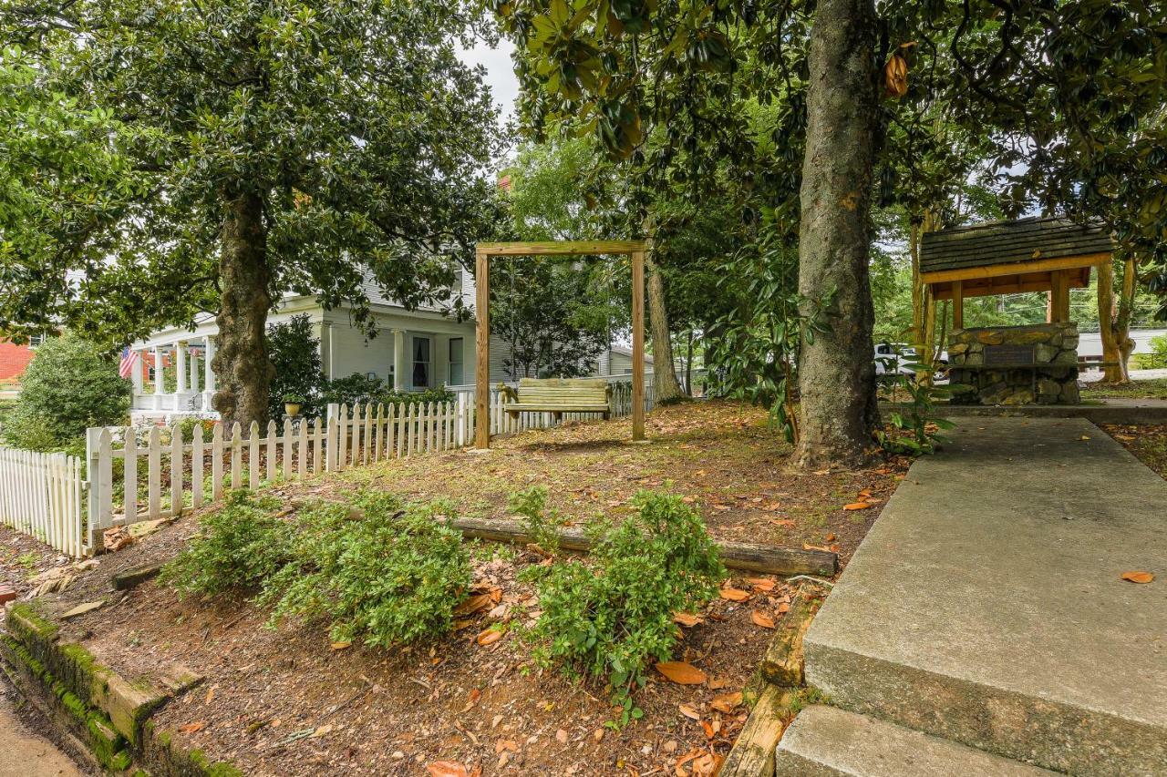 Toccoa Simmons-Bond Inn Bed & Breakfast المظهر الخارجي الصورة
